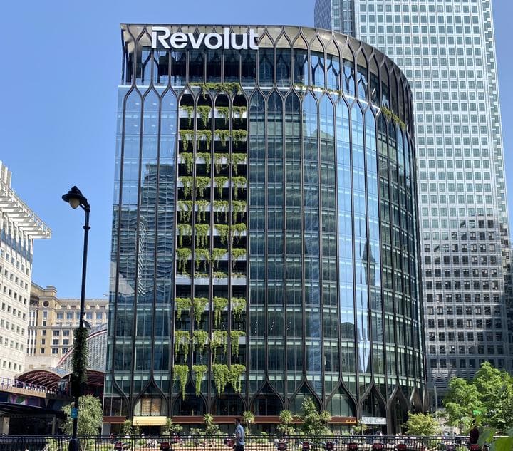 Revolut’s USDT Delisting Turns MiCA Compliance Into a Wallet-Risk Event